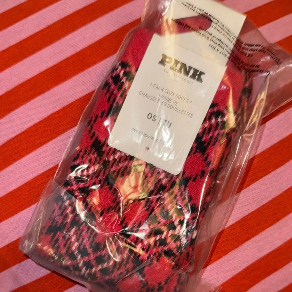 PINK new COZY‎ CREW SOCKS